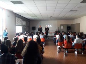 STOP AL BULLISMO! INCONTRO CON IL MAGO LINUS - Istituto Comprensivo Luciano  Pavarotti Bomporto-Bastiglia